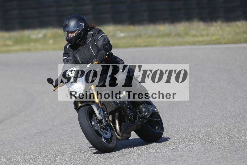 /01 02.04.2026 MAZ ADR/Gruppe gelb Gruppe gruen/75